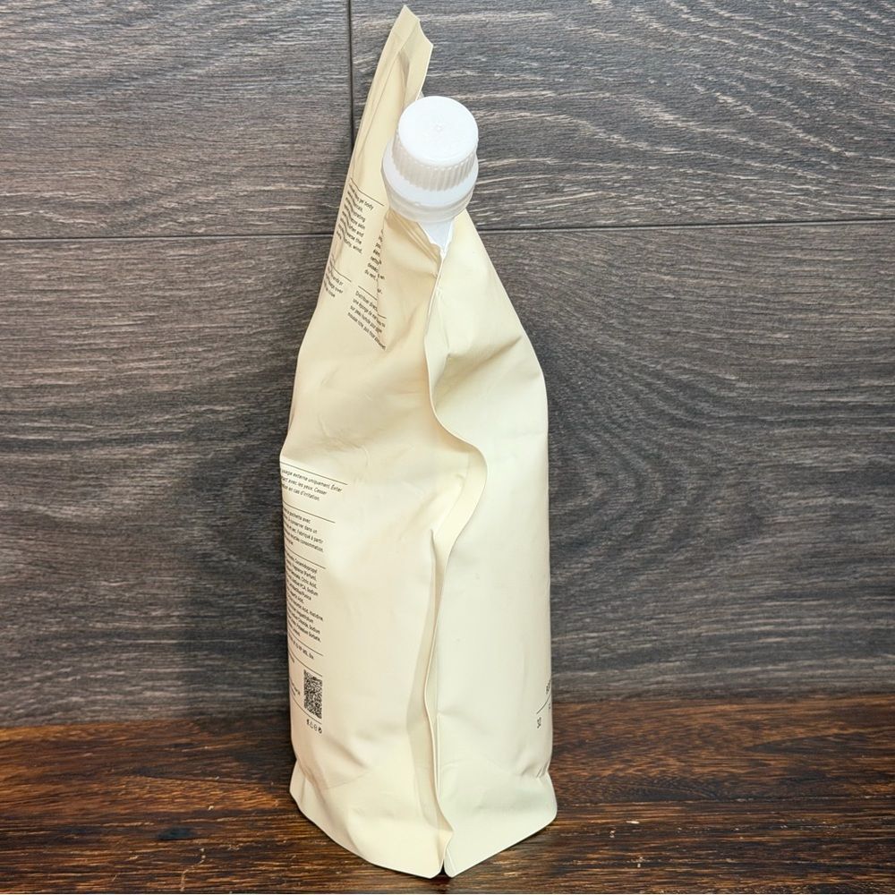 Salt & Stone Bergamot & Hinoki Body Wash Refill 32oz/946mL. New! - Picture 8 of 11